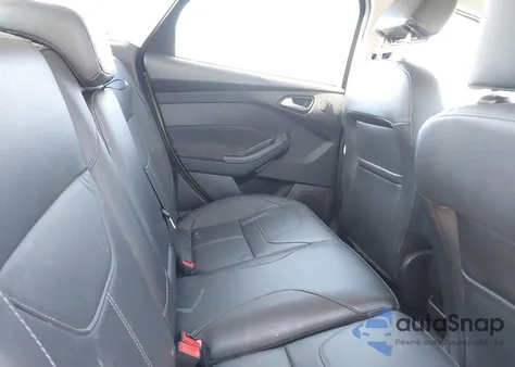 2018 Ford Focus Titanium from USA, damaged, VIN 1FADP3N22JL323402